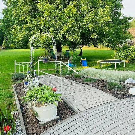 Rodzinny Z Ogrodem Apartmán Těšín