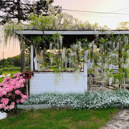 Rodzinny Z Ogrodem Apartmán *