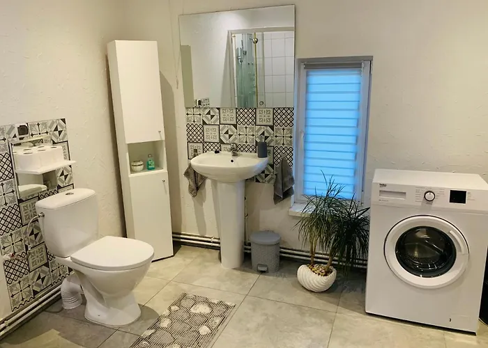 Rodzinny Z Ogrodem צ'שין